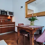 Apartament Szpitalna 20 Nr 8 *